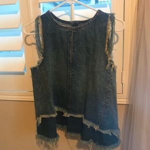 Fashion statement Jean key hole tank